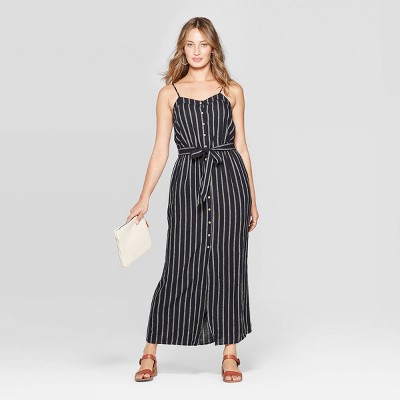 Black Sleeveless Dress